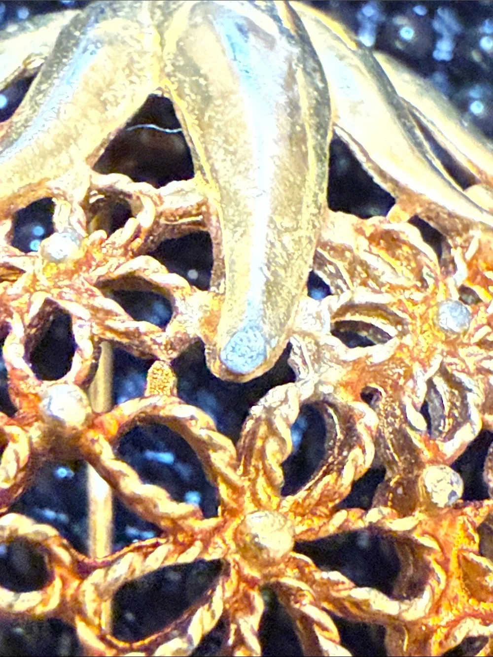 Mamselle Gold-Tone Floral Filigree Brooch - Gold Late 60s early 70s
